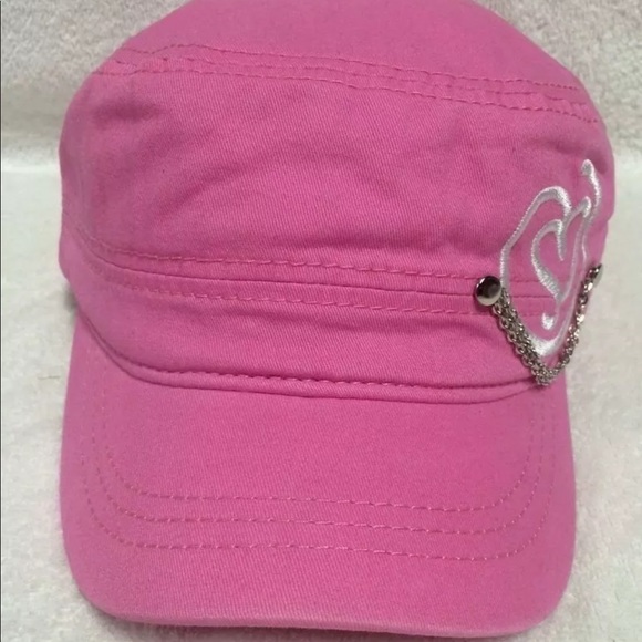 [Pugs Gear] Heart & Chain Cadet Hat - Picture 2 of 3